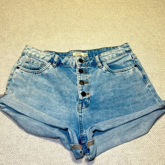 High Performance Wear Denim Shorts. Jean Shorts. Size EU 42. - Picture 2 of 10